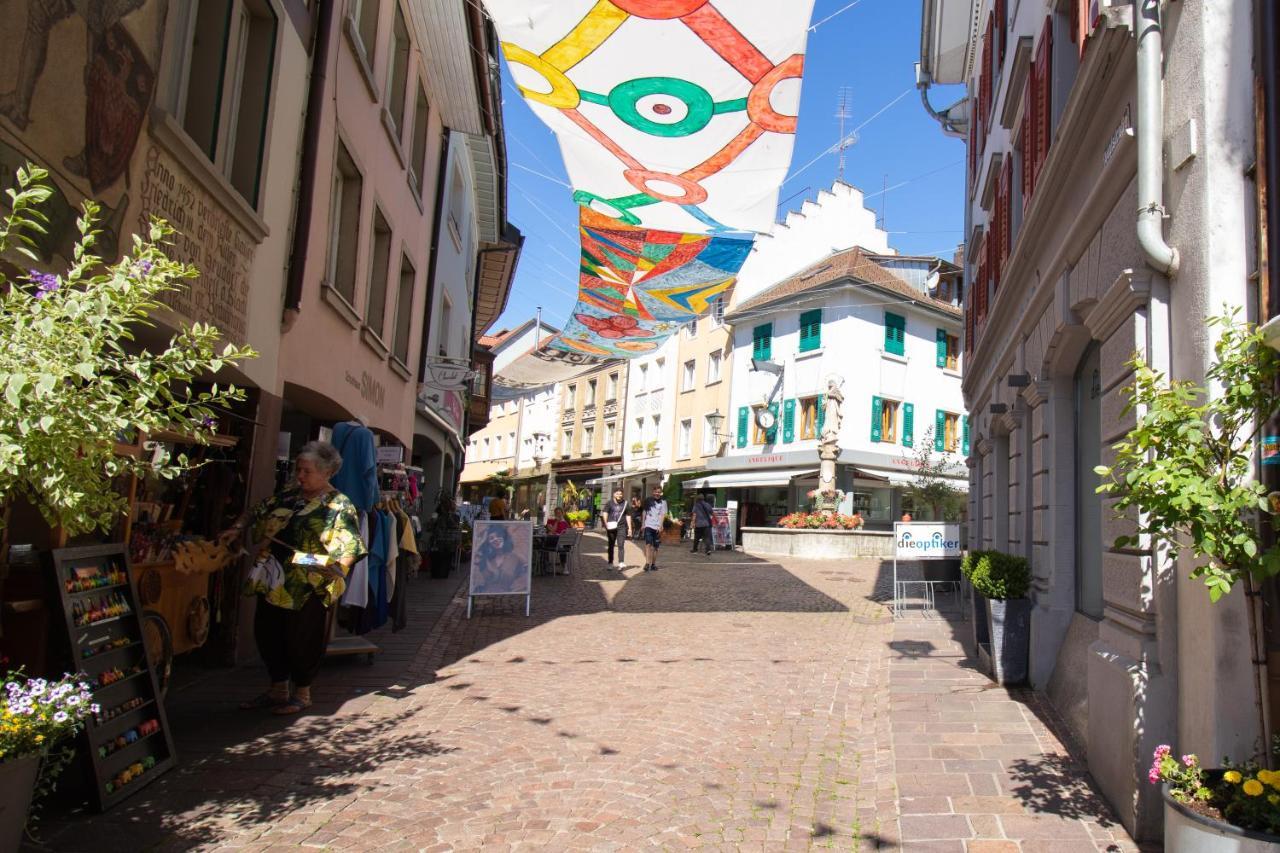 Loewe Apartment Gelb Tiengen Altstadt ヴァルツフート＝ティンゲン エクステリア 写真